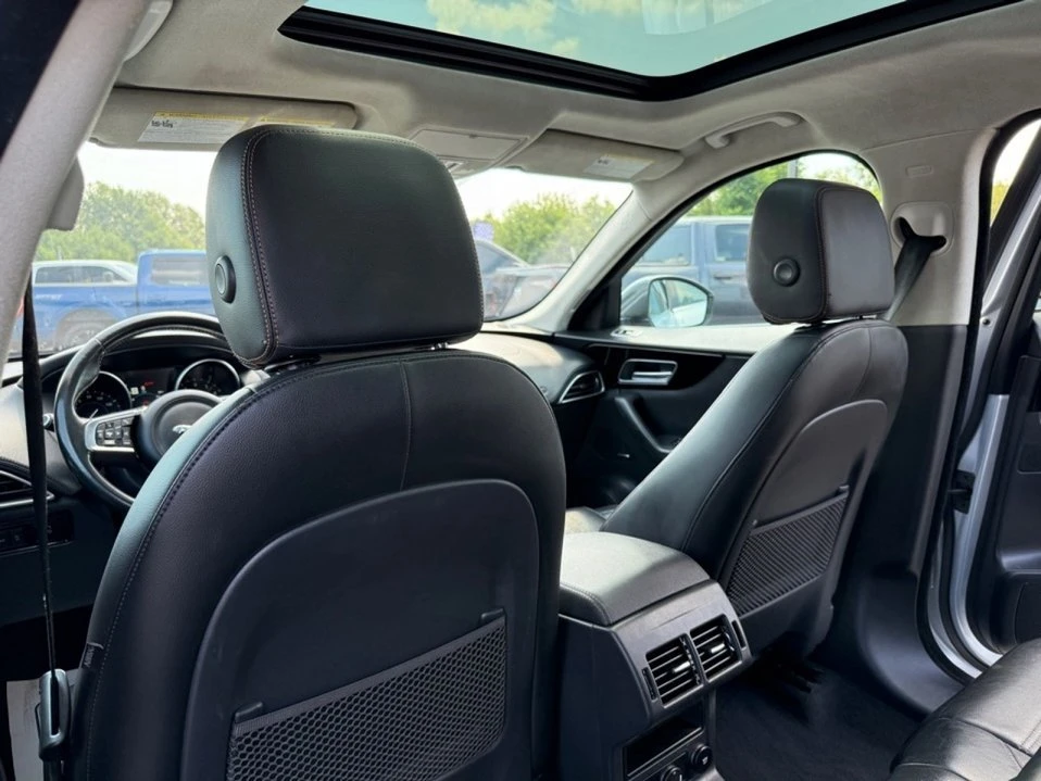 2020 Jaguar F-Pace - Image 16 of 20
