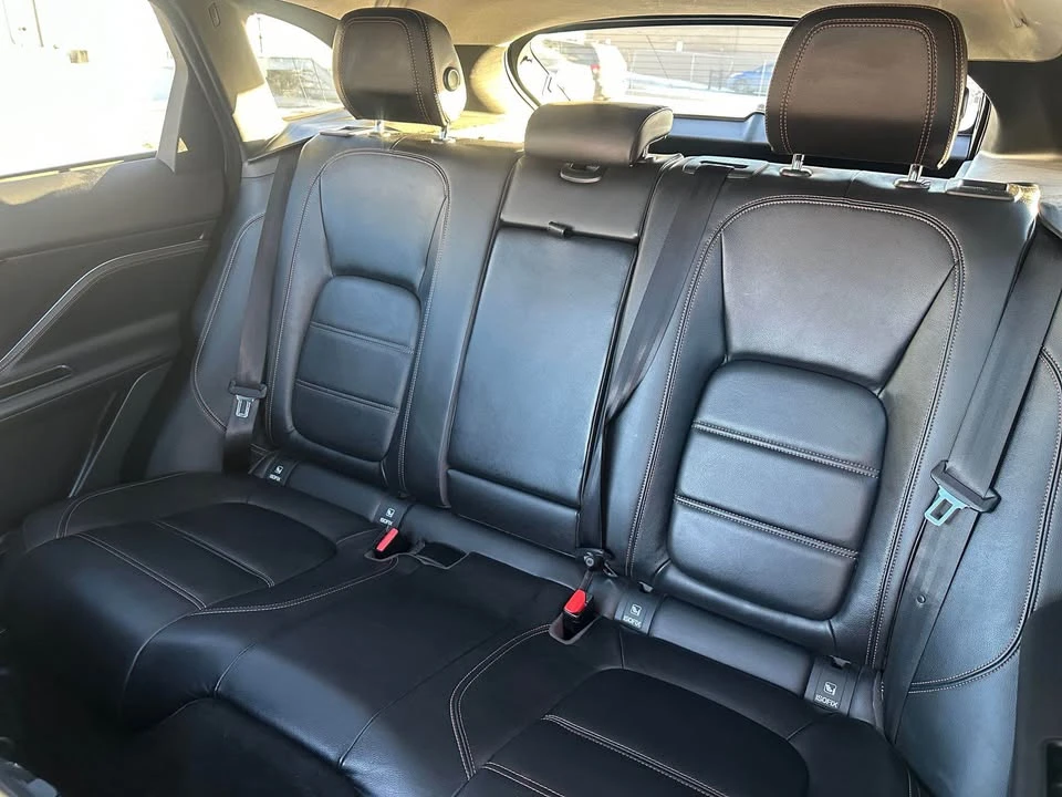 2020 Jaguar F-Pace - Image 12 of 16