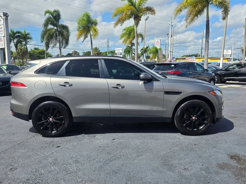 2020 Jaguar F-Pace - Image 4 of 19