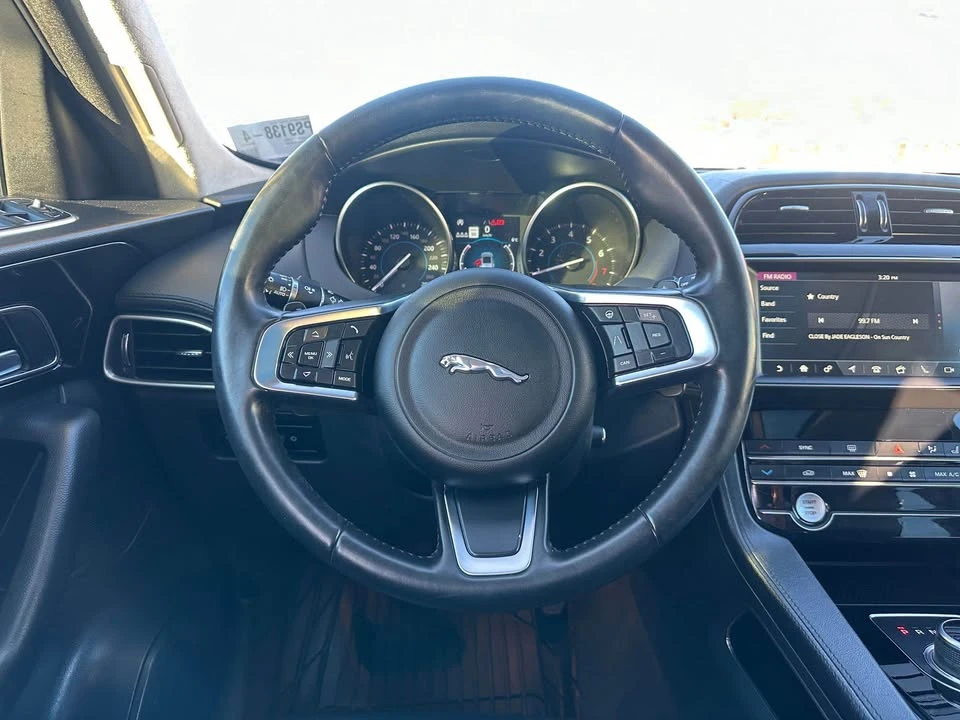 2020 Jaguar F-Pace - Image 14 of 16