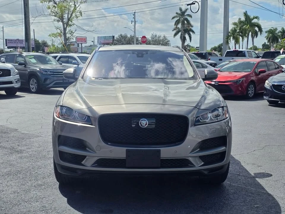 2020 Jaguar F-Pace - Image 2 of 19