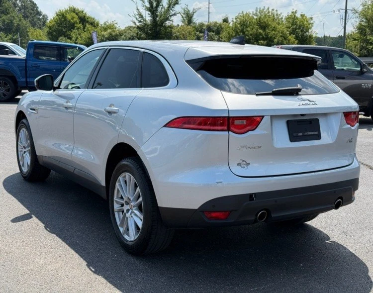 2020 Jaguar F-Pace - Image 5 of 12