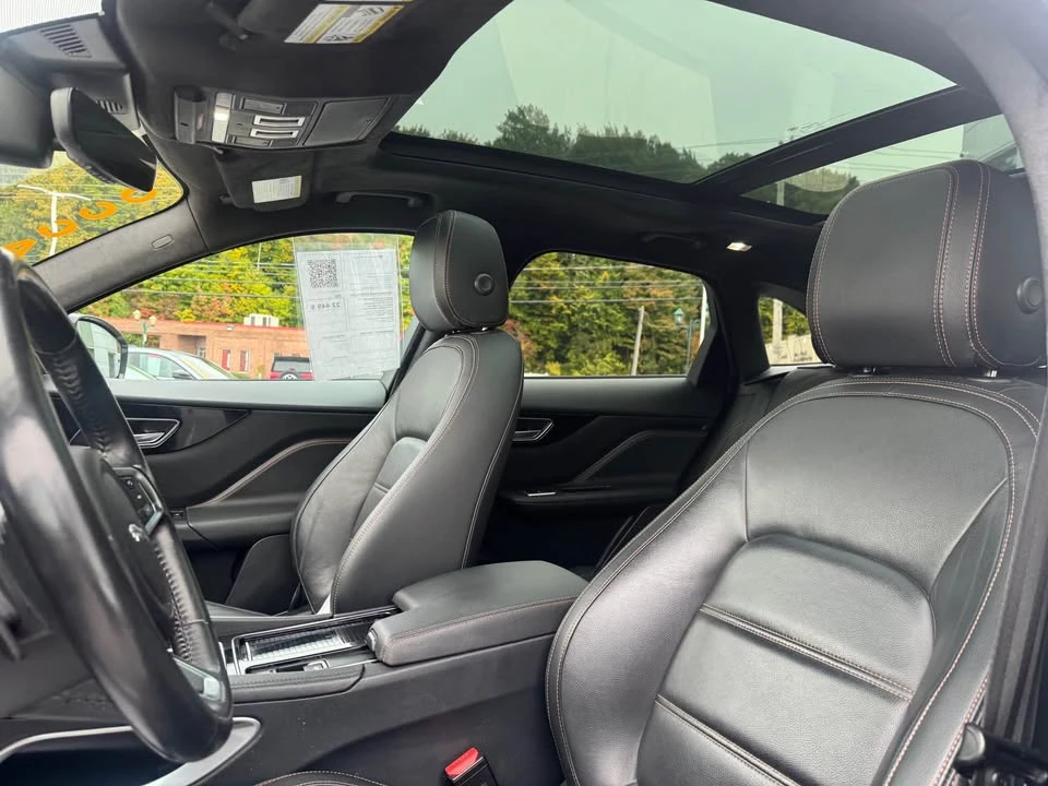2020 Jaguar F-Pace - Image 7 of 8