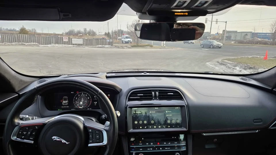 2020 Jaguar F-Pace - Image 11 of 14