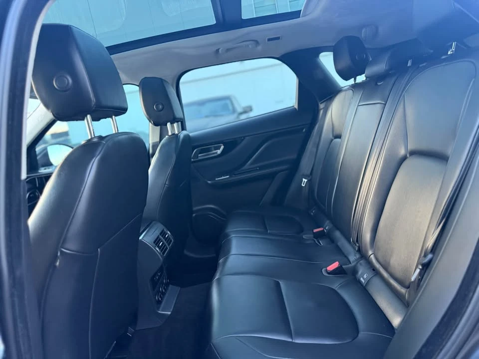 2020 Jaguar F-Pace - Image 9 of 15