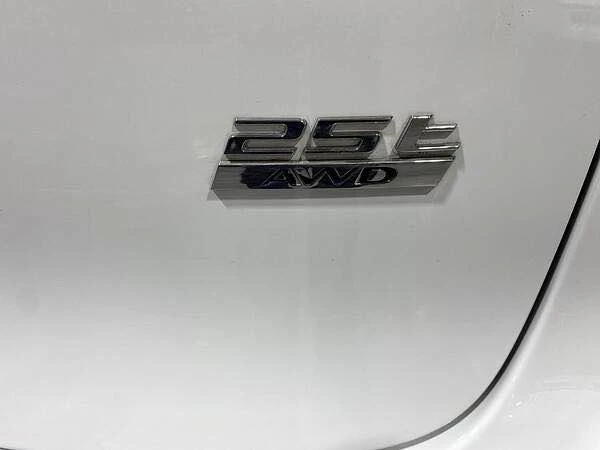 2020 Jaguar F-Pace - Image 6 of 12