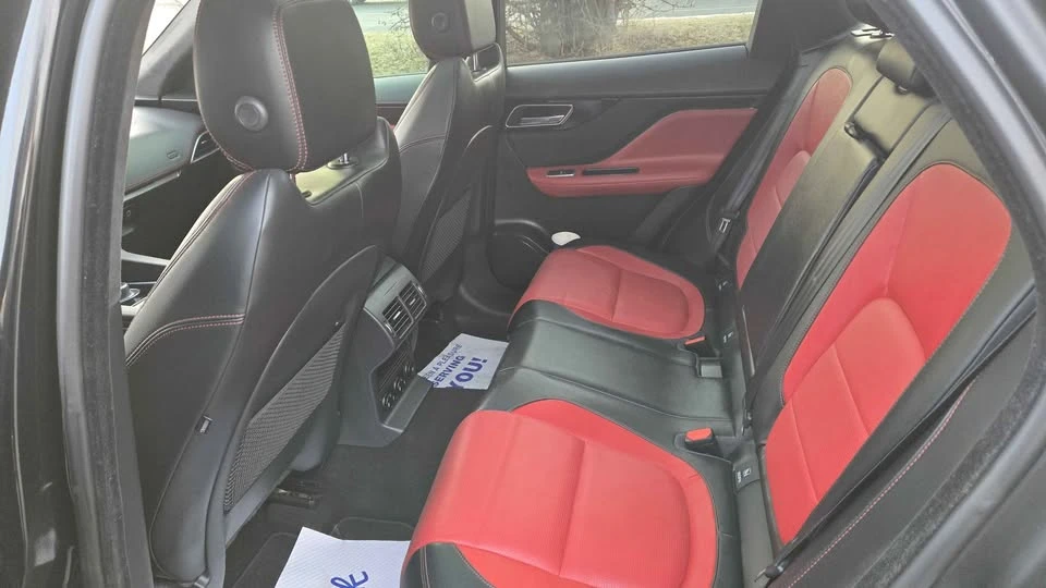 2020 Jaguar F-Pace - Image 10 of 14