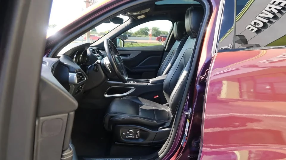2020 Jaguar F-Pace - Image 16 of 20