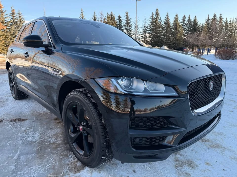2020 Jaguar F-Pace - Image 2 of 17