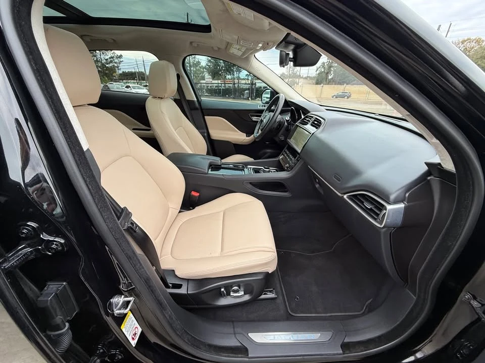 2020 Jaguar F-Pace - Image 14 of 20