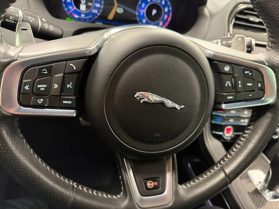 2020 Jaguar F-Pace - Image 16 of 18