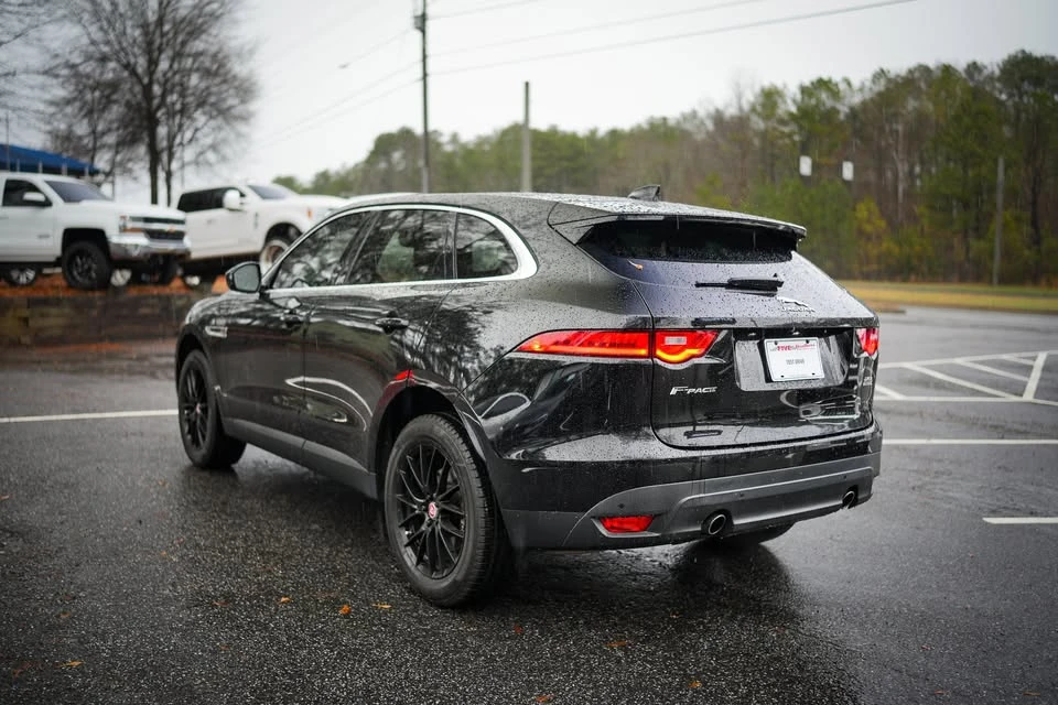 2020 Jaguar F-Pace - Image 9 of 20