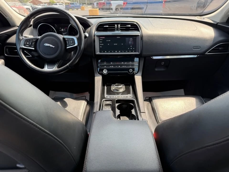 2020 Jaguar F-Pace - Image 3 of 3