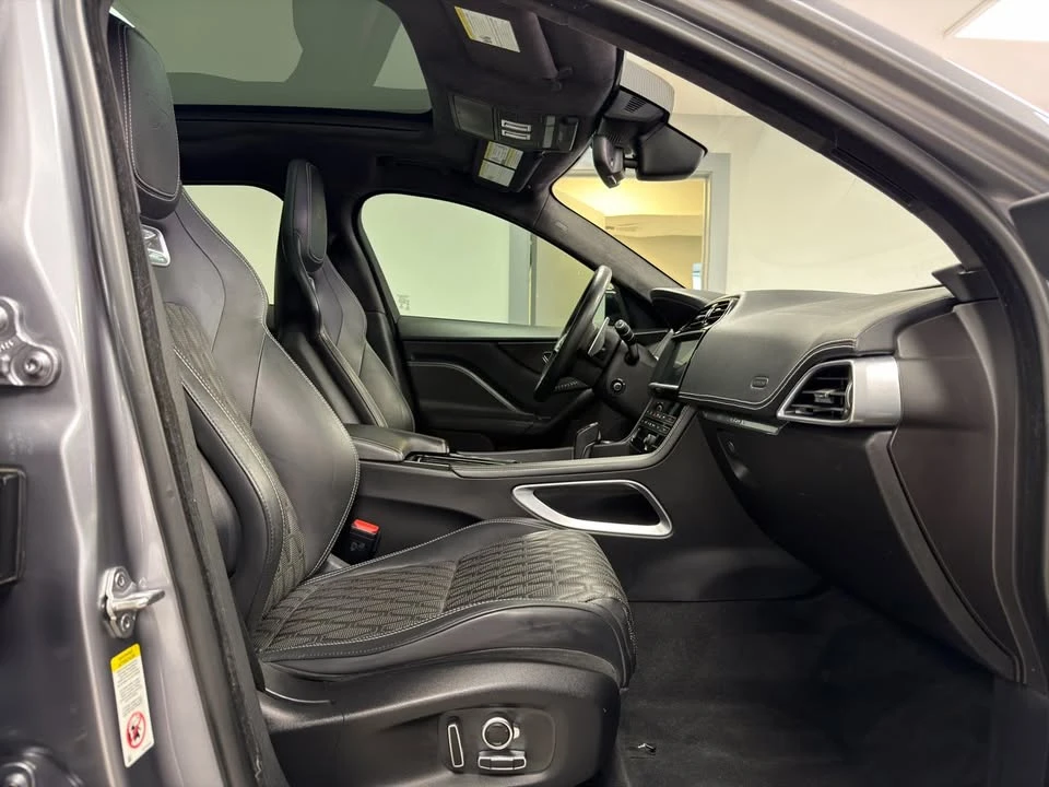 2020 Jaguar F-Pace - Image 8 of 18