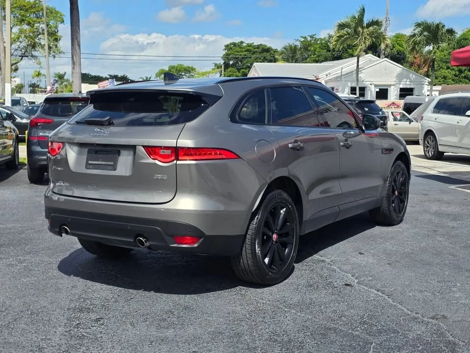 2020 Jaguar F-Pace - Image 5 of 20
