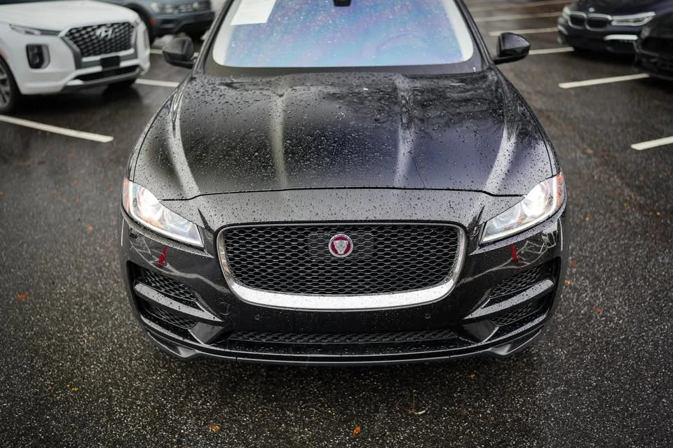 2020 Jaguar F-Pace - Image 6 of 20
