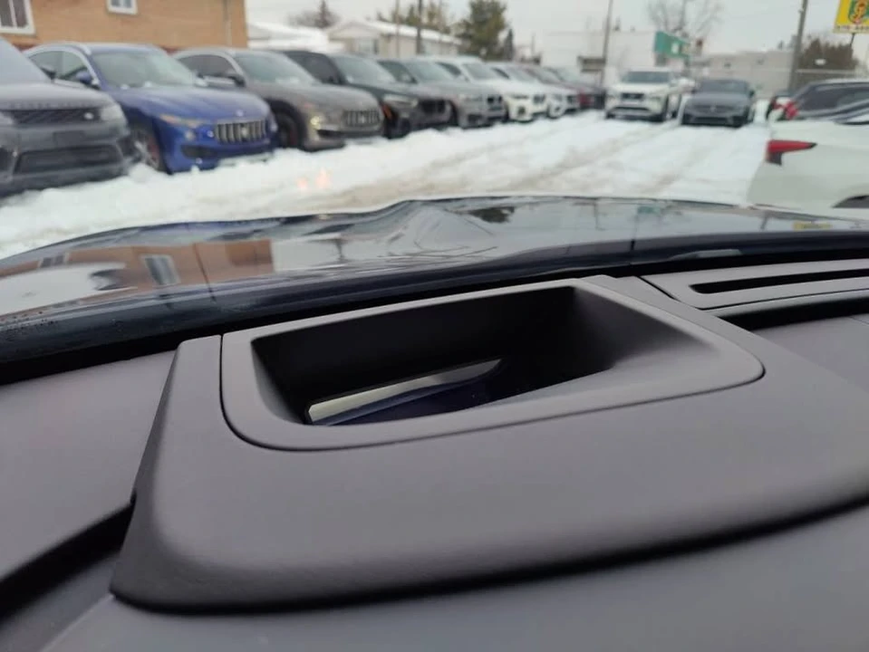 2020 Jaguar F-Pace - Image 16 of 20