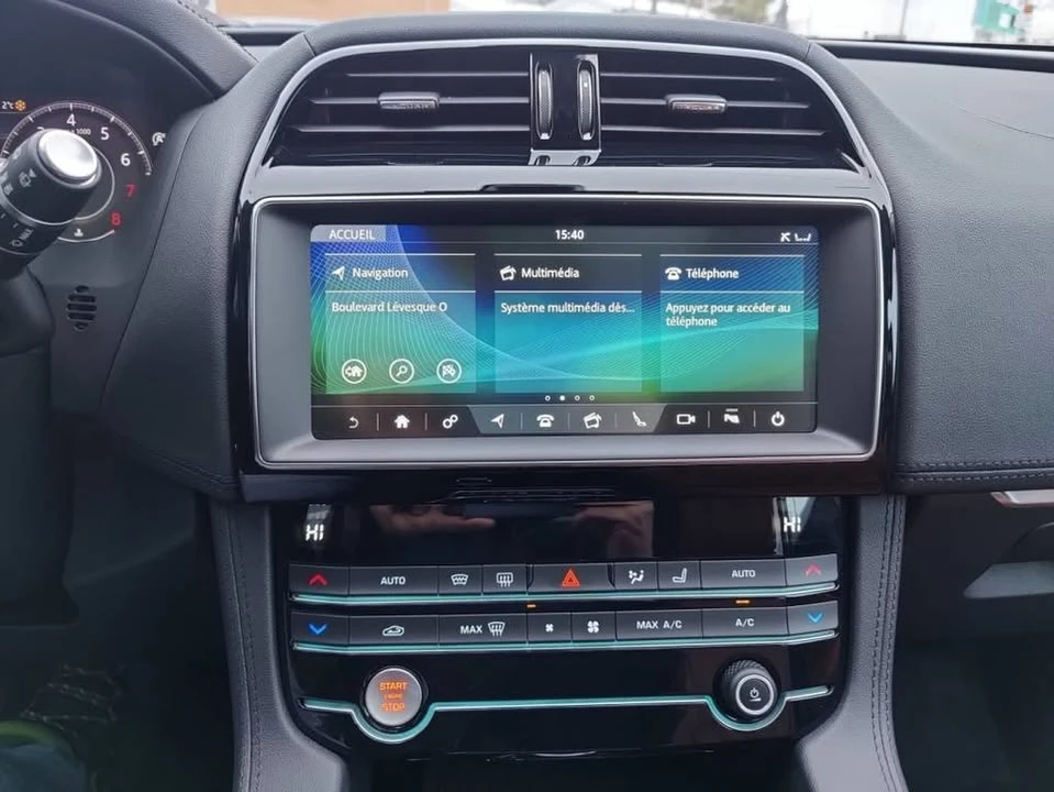 2019 Jaguar F-Pace - Image 15 of 20