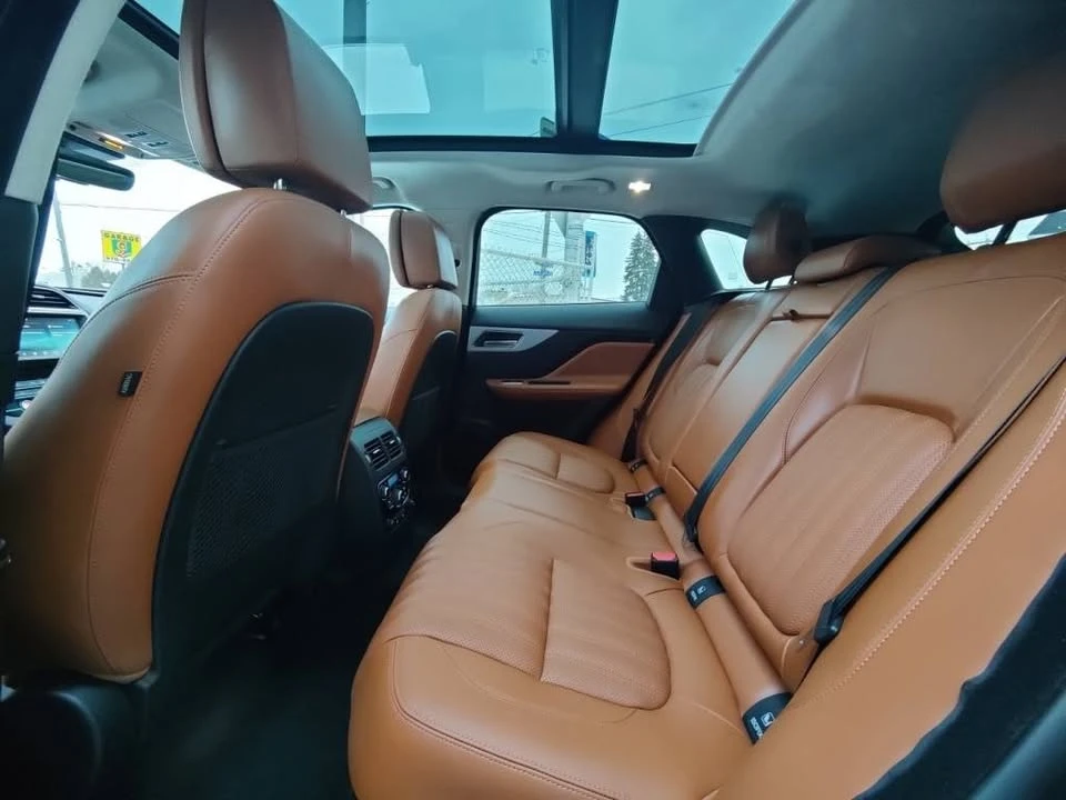 2019 Jaguar F-Pace - Image 11 of 20