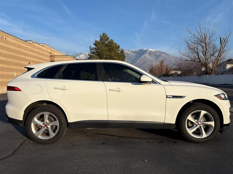 2020 Jaguar F-Pace - Image 6 of 20