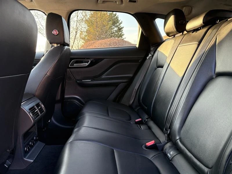 2020 Jaguar F-Pace - Image 14 of 20