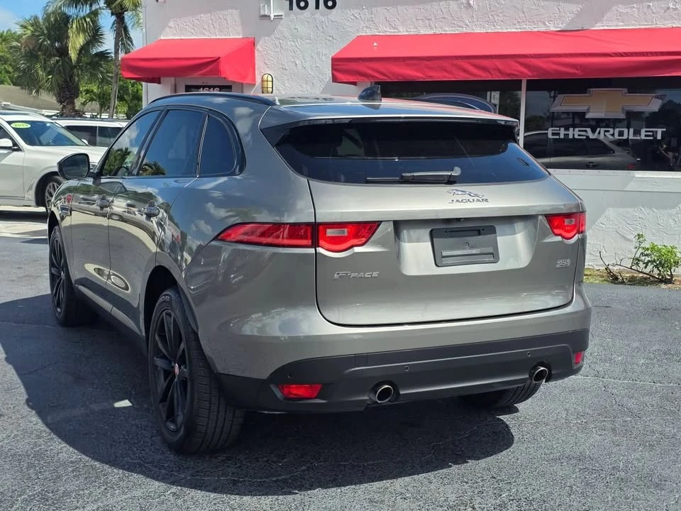 2020 Jaguar F-Pace - Image 7 of 20