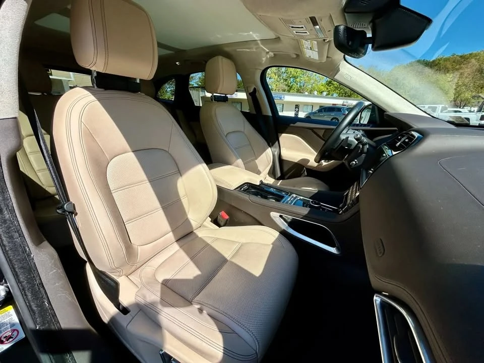 2020 Jaguar F-Pace - Image 18 of 20