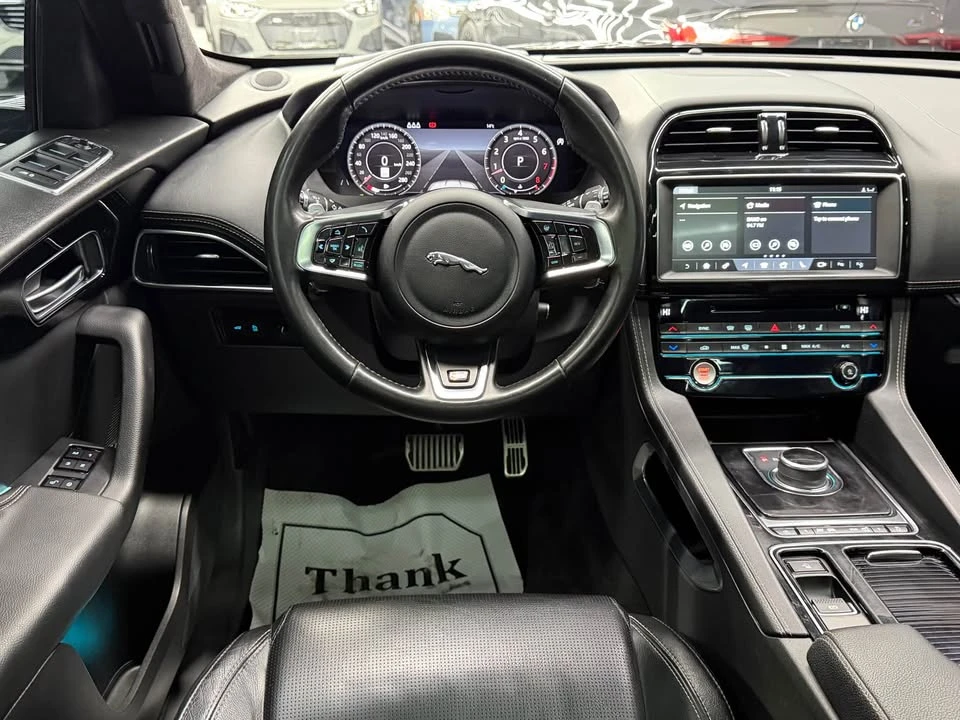 2020 Jaguar F-Pace - Image 7 of 20