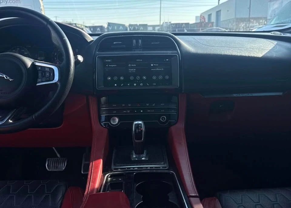2020 Jaguar F-Pace - Image 7 of 9