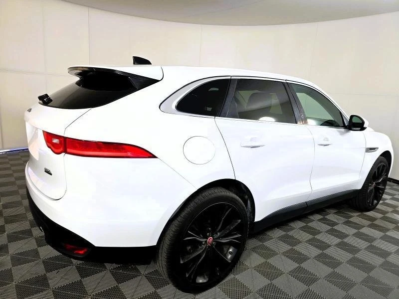 2020 Jaguar F-Pace - Image 2 of 15