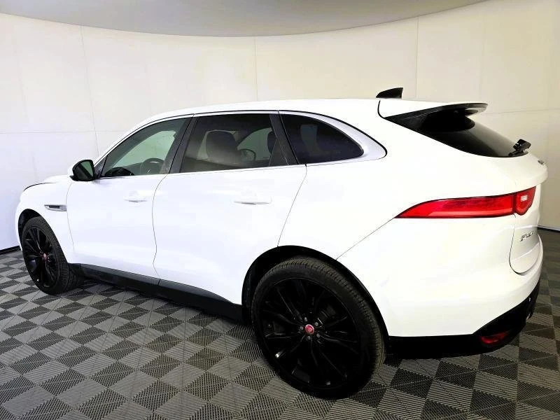 2020 Jaguar F-Pace - Image 4 of 15