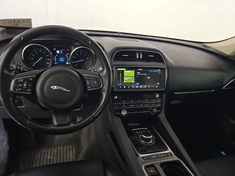 2020 Jaguar F-Pace - Image 9 of 15