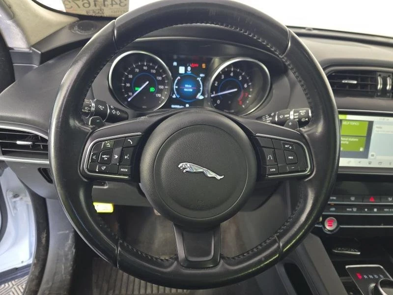 2020 Jaguar F-Pace - Image 10 of 15