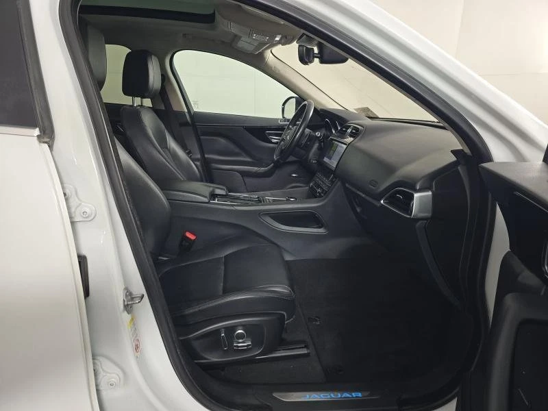 2020 Jaguar F-Pace - Image 12 of 15