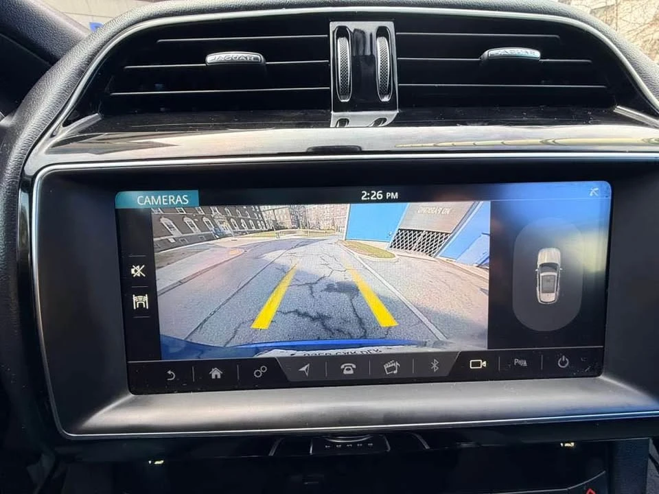 2020 Jaguar F-Pace - Image 9 of 13