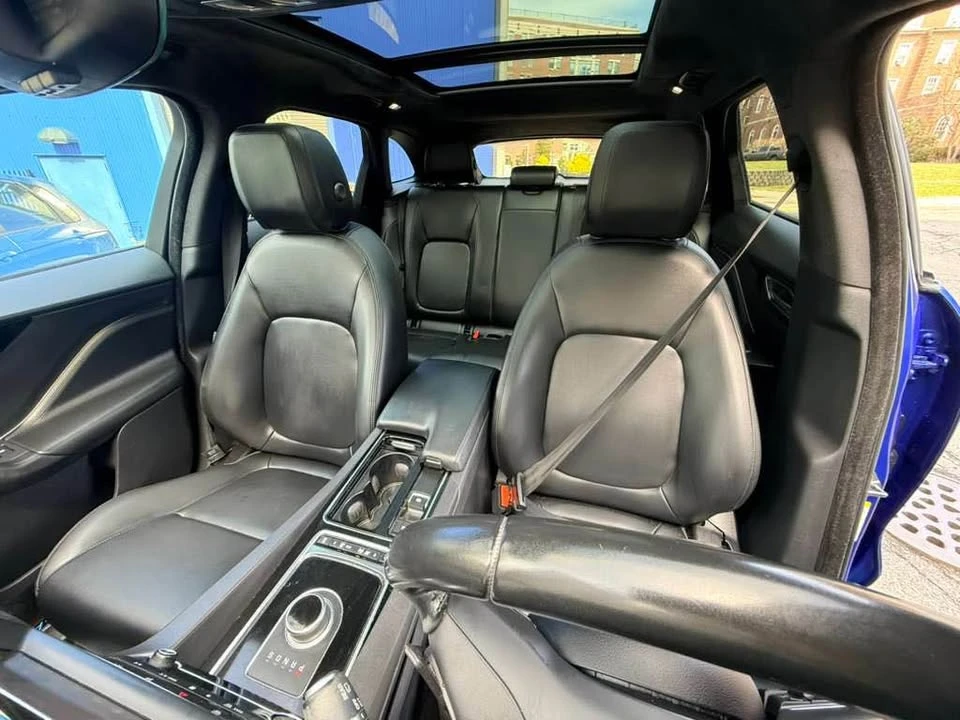 2020 Jaguar F-Pace - Image 10 of 13