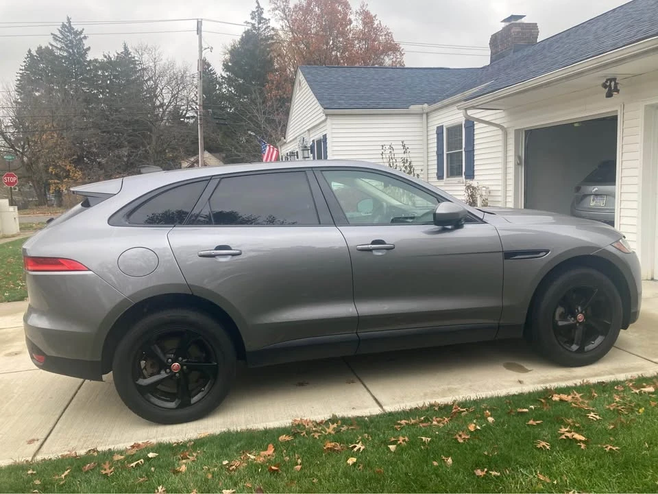 2020 Jaguar F-Pace - Image 2 of 12