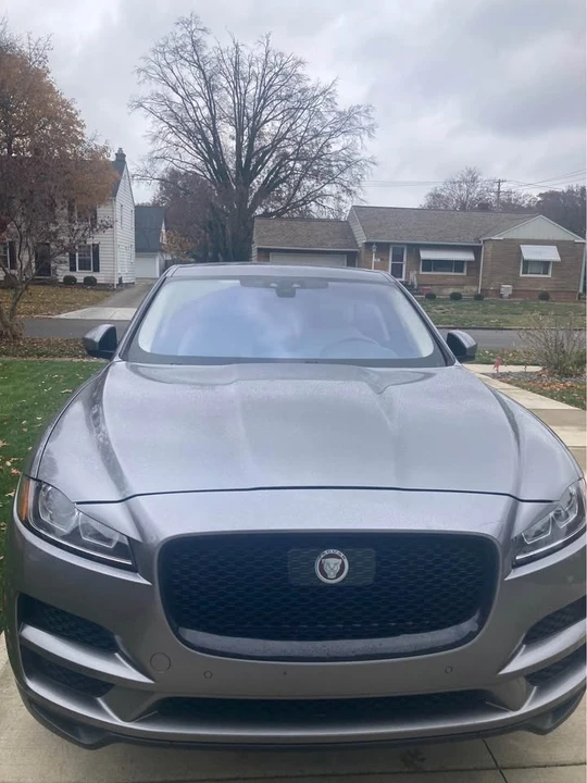 2020 Jaguar F-Pace - Image 5 of 12