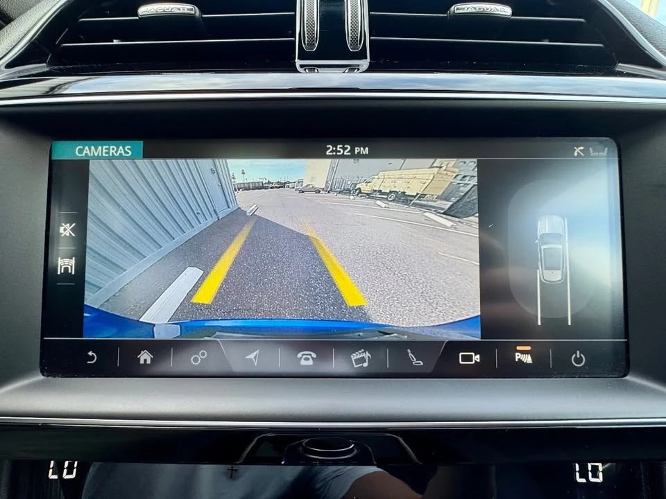 2020 Jaguar F-Pace - Image 17 of 19