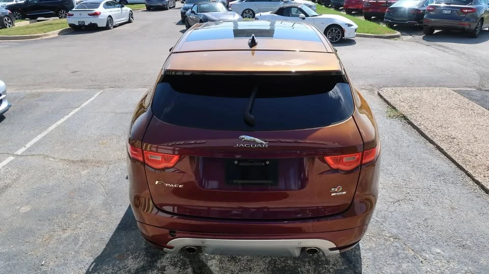 2020 Jaguar F-Pace - Image 11 of 20