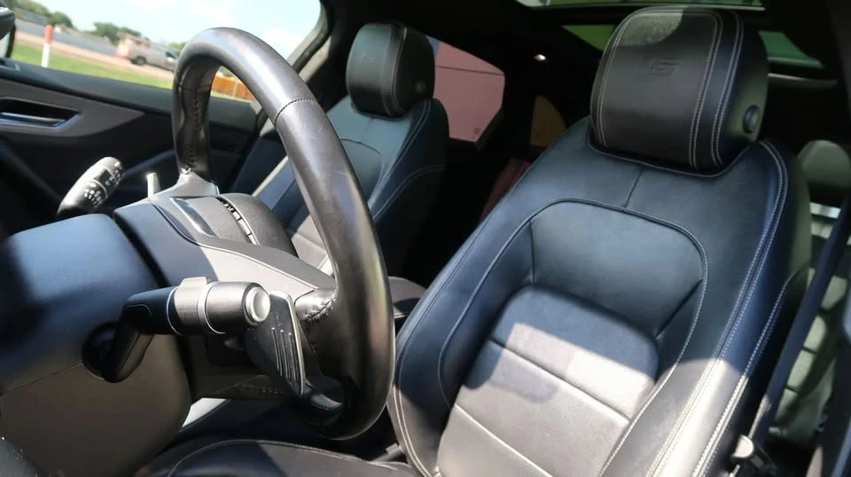 2020 Jaguar F-Pace - Image 18 of 20