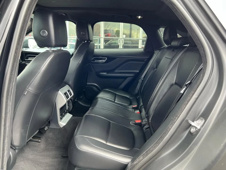 2020 Jaguar F-Pace - Image 12 of 20