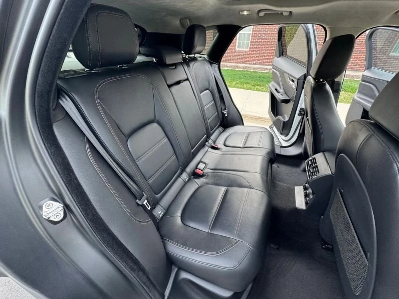 2020 Jaguar F-Pace - Image 15 of 20