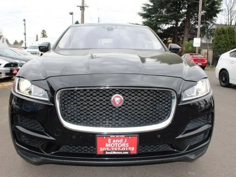 2020 Jaguar F-Pace - Image 4 of 5