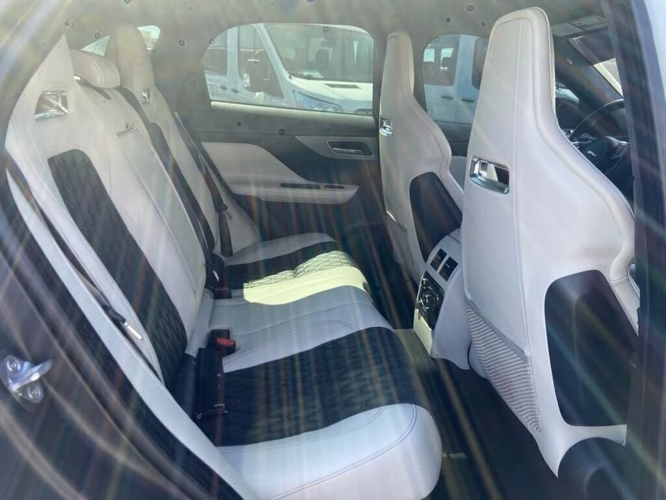 2020 Jaguar F-Pace - Image 18 of 20