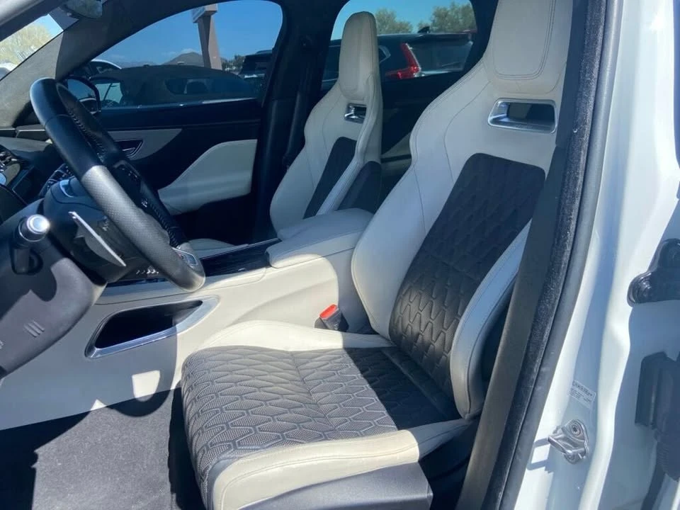 2020 Jaguar F-Pace - Image 14 of 20