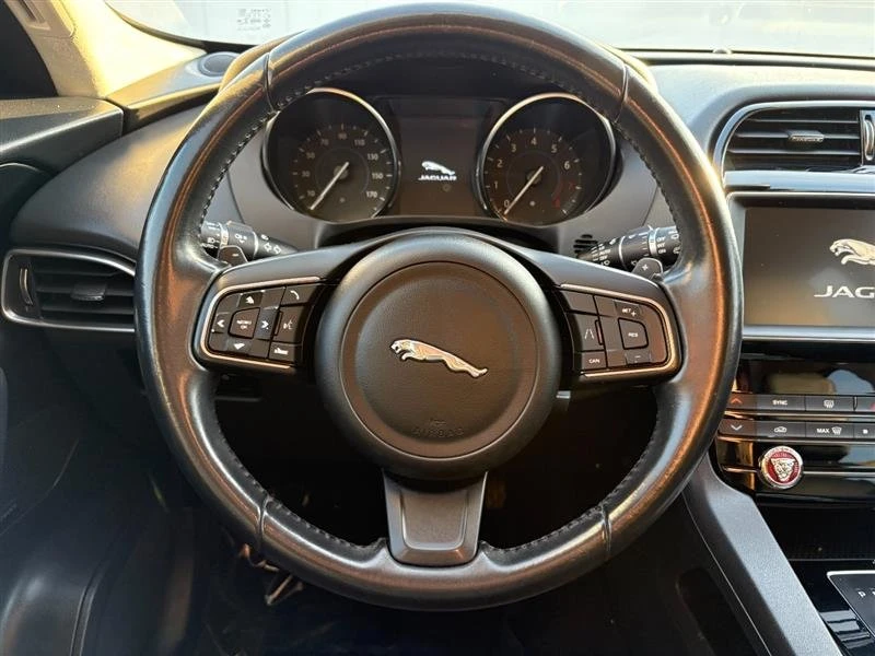 2020 Jaguar F-Pace - Image 11 of 19