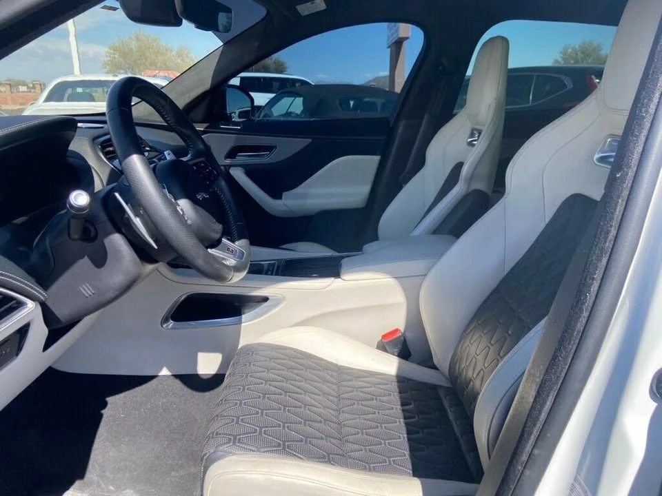 2020 Jaguar F-Pace - Image 13 of 20