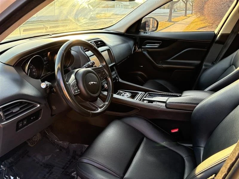 2020 Jaguar F-Pace - Image 7 of 19