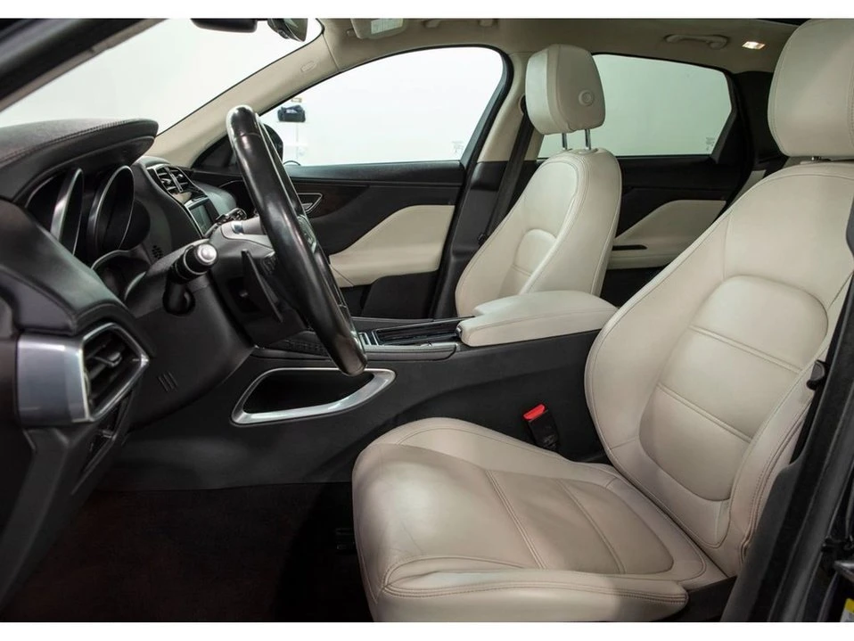2020 Jaguar F-Pace - Image 3 of 20